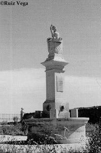 Monumento/fuente a la Varona en el jardn de su casa solariega (Villanae, Alava)